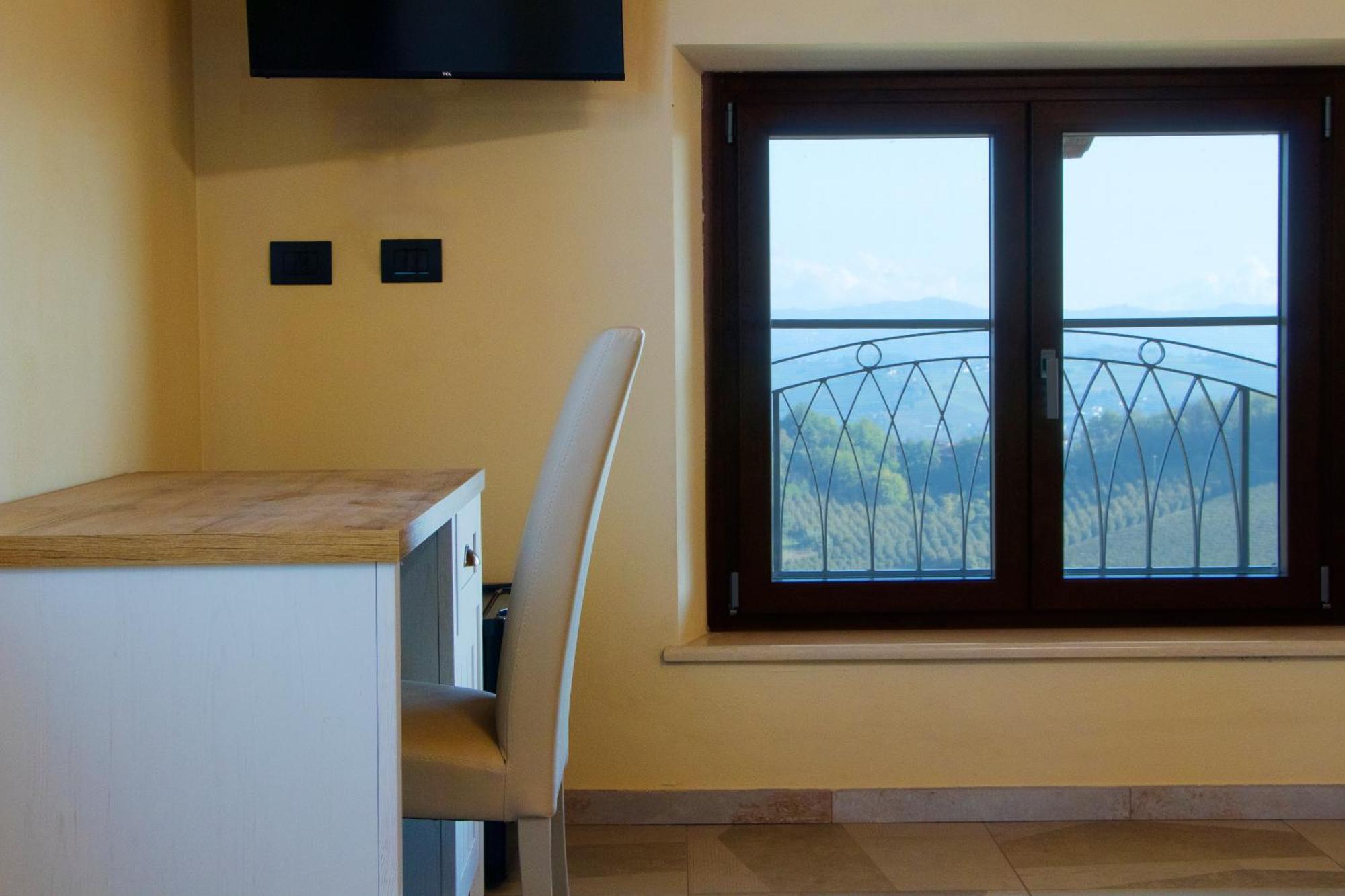 Agriturismo Cascina Reggio Castelnuovo  Eksteriør billede